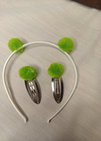 Yeşil Ponponlu plastik  Çocuk Saç Tacı ve Tokalar - Görsel 3