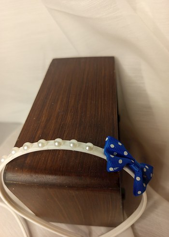 Mavi Puantiyeli Fiyonk Detaylı Plastik Çocuk Taç - Görsel 3