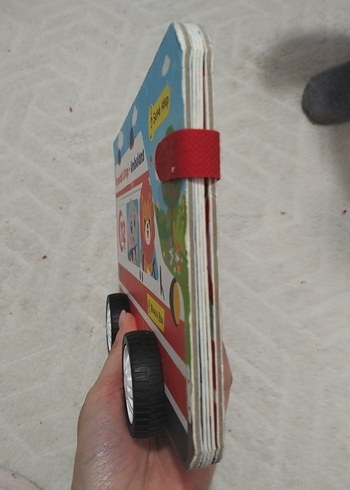 Ambulans Şekilli Renkli Oyuncak Kitap - Görsel 2