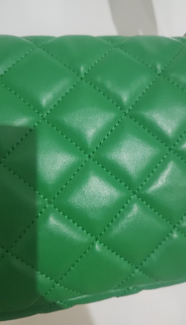 Zincir Detaylı Yeşil Deri Kadın Çanta - Görsel 4