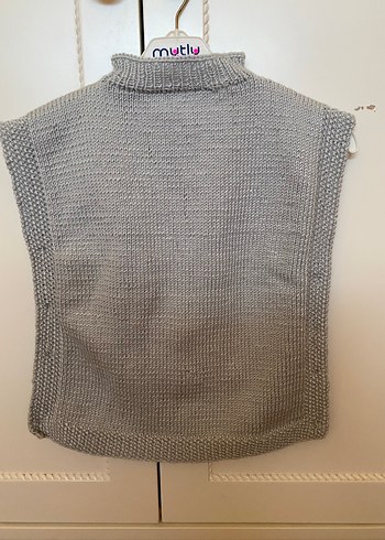 Kız Çocuk Gri Düğmeli Triko Süveter panço - Görsel 2