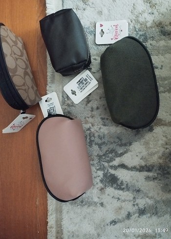 Gri Süet Fermuarlı Kadın Makyaj Çantası - Görsel 2