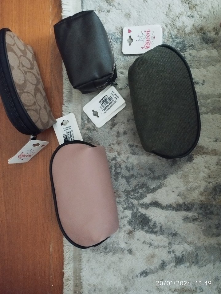 Gri Süet Fermuarlı Kadın Makyaj Çantası - Görsel 2