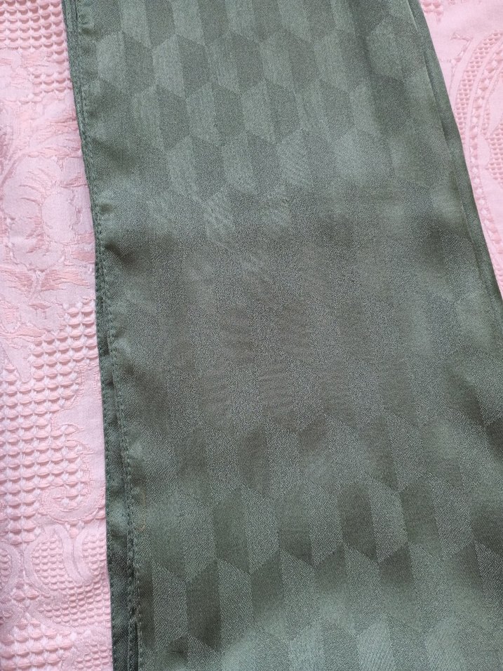 Kadın Kat Kat Yeşil Saten Şal - Görsel 3