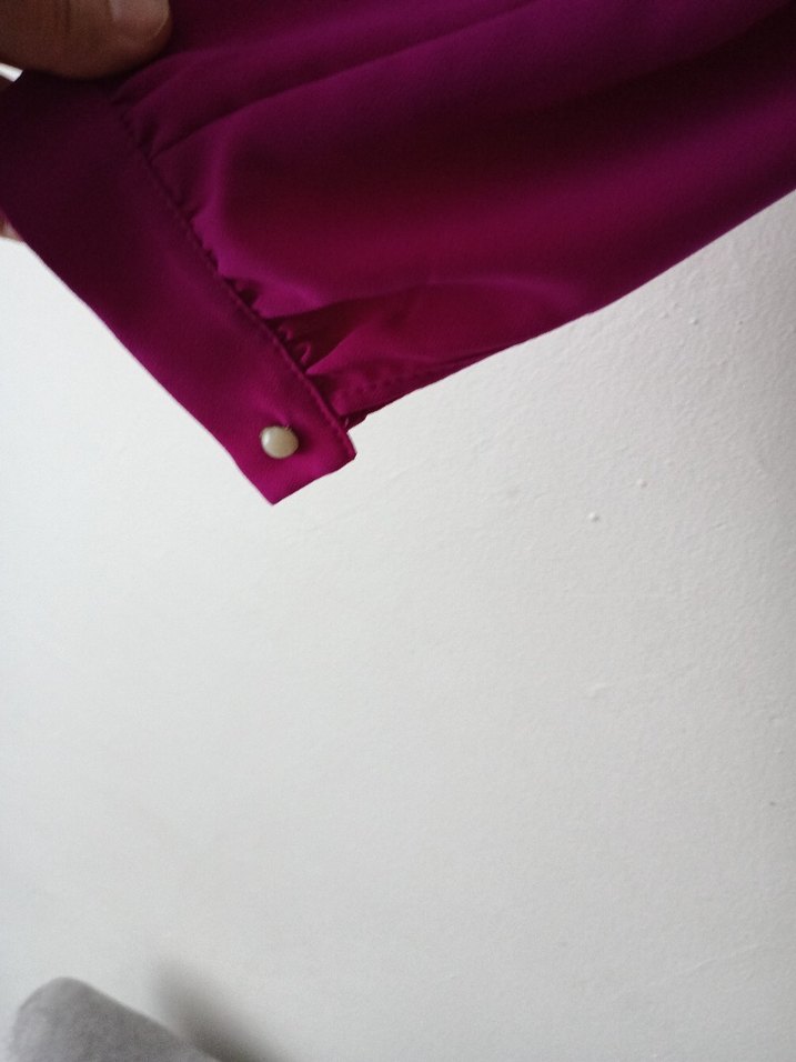 Mor Renkli Uzun Kollu Fırfırlı Kadın Gömlek - Görsel 3