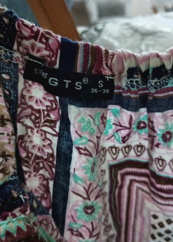 Desenli Zincir Detaylı Bohem Kadın Bluz - Görsel 3