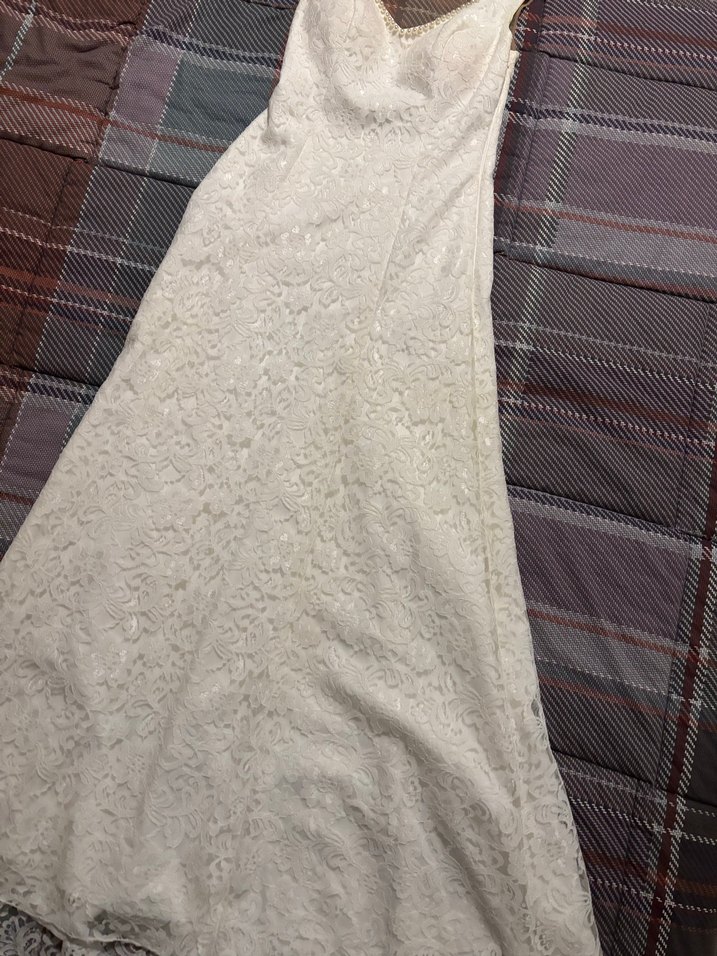 Dantel Detaylı Beyaz Uzun V Yaka Gelinlik - Görsel 3