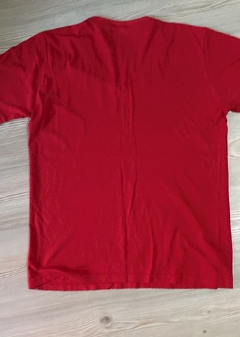 Kırmızı V Yaka Baskılı Erkek tişört - Görsel 6