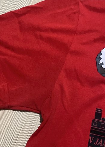 Kırmızı Baskılı Erkek Tişörtü - Görsel 4
