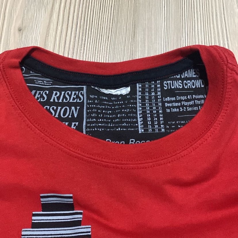 Kırmızı Baskılı Erkek Tişörtü - Görsel 2