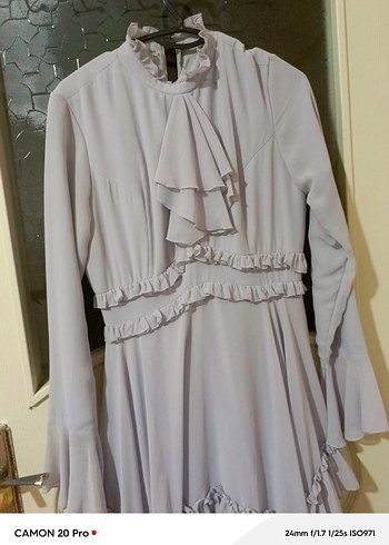 Uzun Gri Fırfırlı Kadın Elbise - Görsel 2