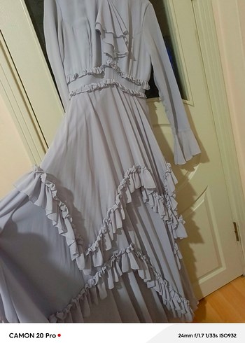 Uzun Gri Fırfırlı Kadın Elbise - Görsel 5