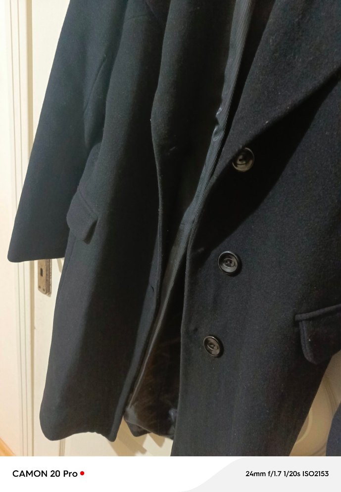 Siyah Düğmeli Kadın Kaban - Görsel 3