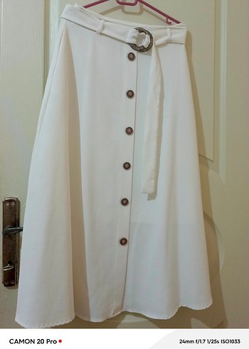 Düğmeli Beyaz Kadın Uzun Etek - Görsel 2