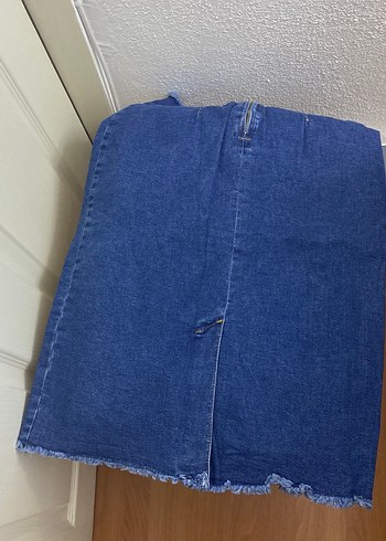 Fermuarlı Yırtmaçlı Mavi Kot Etek - Görsel 3