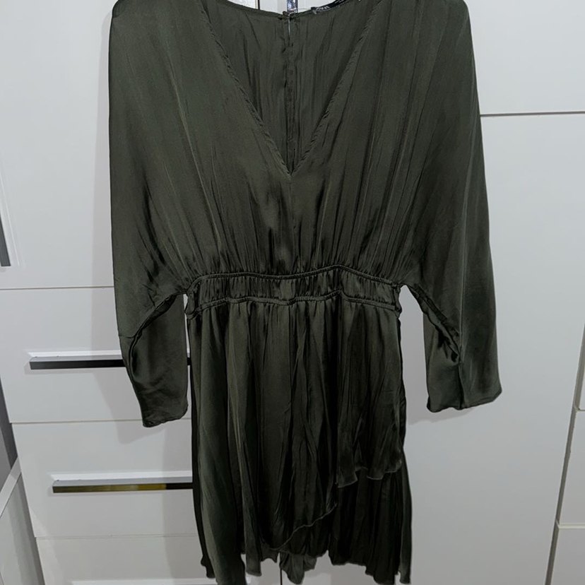 ZARA SATEN HAKİ ŞORTLU ELBİSE - Görsel 2