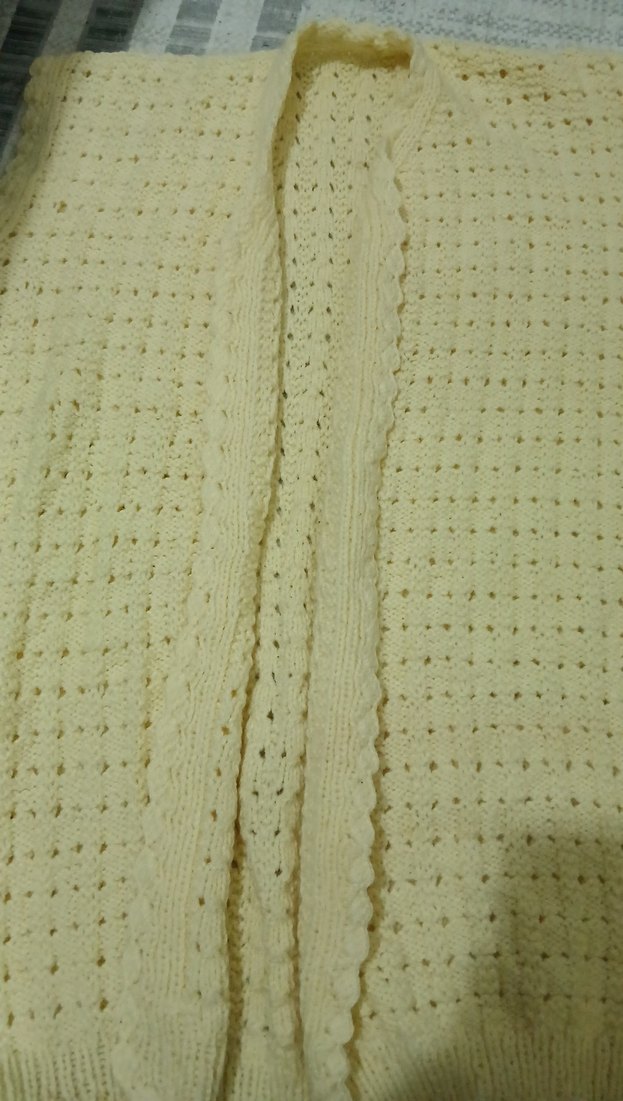 sarı renk el örgüsü kısa kollu yelek anneanne işi - Görsel 2
