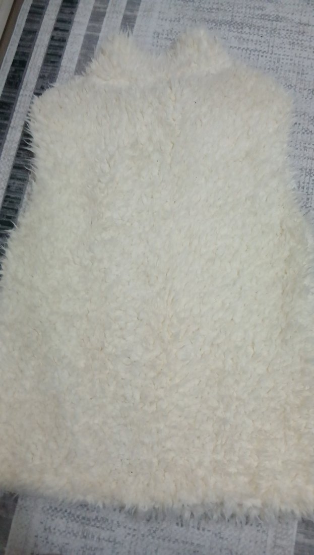 Beyaz Kürklü Kadın Yelek - Görsel 2