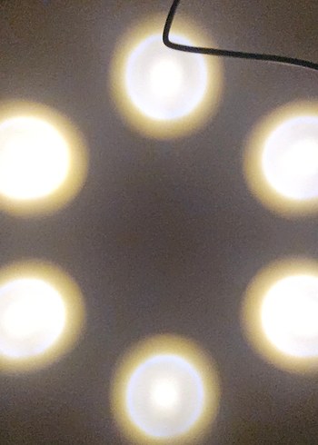 Bej Ahşap Tabanlı Küre Masa Lambası - Görsel 4