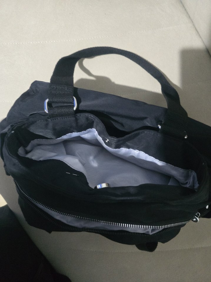 Parlak Siyah kadın kol Çantası Fermuarlı - Görsel 4