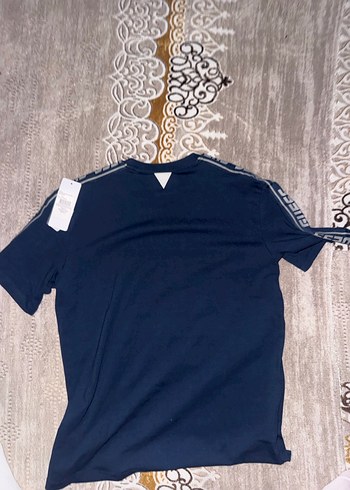 Guess Erkek Çocuk Düğmeli Mavi Tişört - Görsel 3