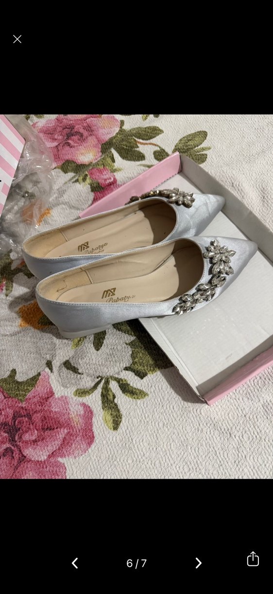 Gri Saten Taşlı Düşük Topuklu Kadın Ayakkabı - Görsel 2