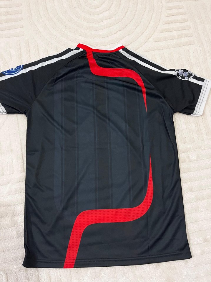 Liverpool Siyah Kısa Kollu Forma - Görsel 2