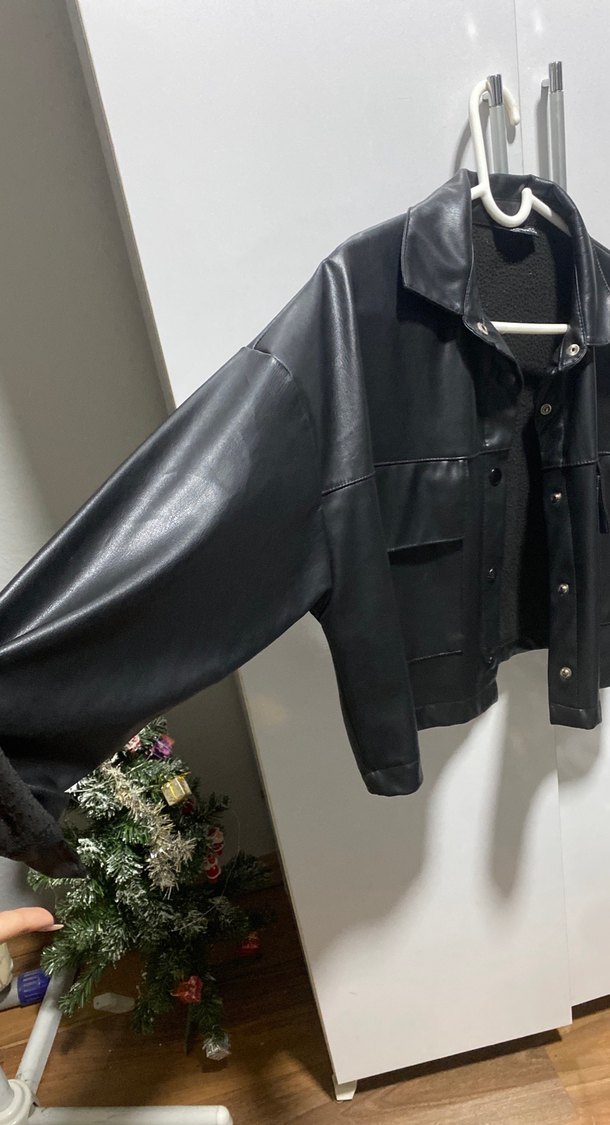 Siyah Düğmeli Deri Kadın Ceket - Görsel 3