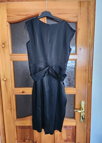 HERRY Siyah Elbise  EUR 40  Kemer Detaylı - Görsel 2