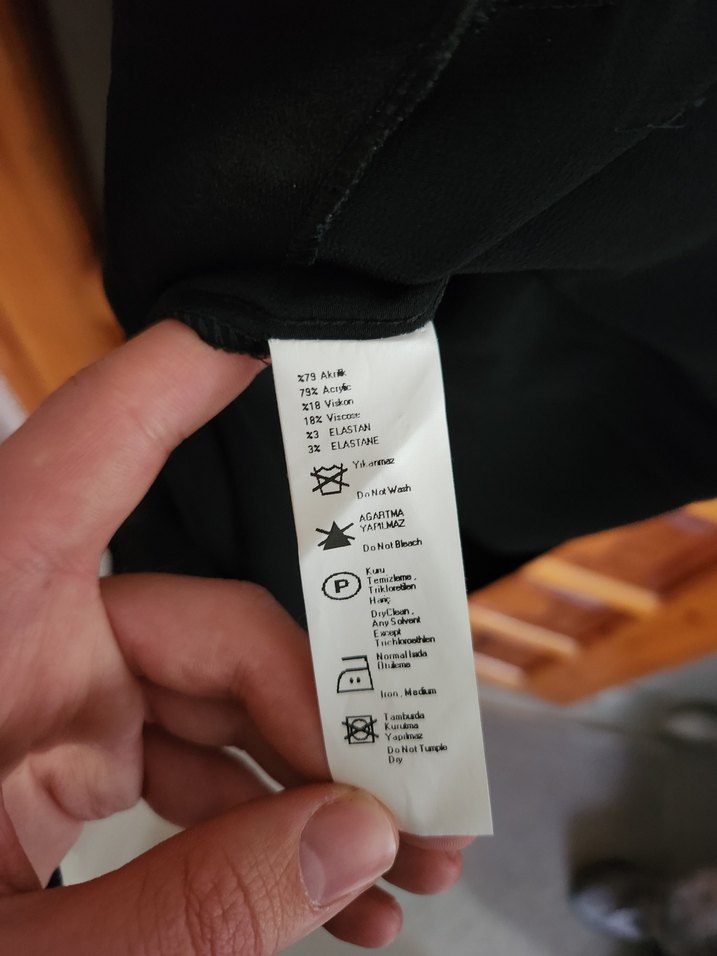 HERRY Siyah Elbise  EUR 40  Kemer Detaylı - Görsel 5