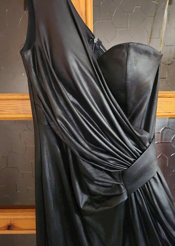 ECRIN | Kullanılmamış | Tek Omuz Drapeli Siyah Uzun Elbise  38 - Görsel 3