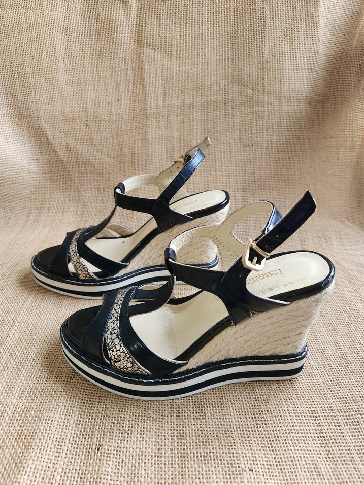 Beppo Hakiki Deri Dolgu Topuk Sandalet 37  Temiz - Görsel 3