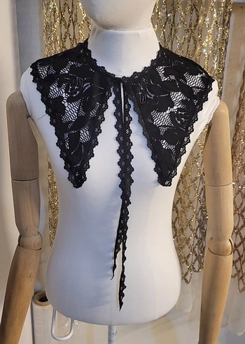 Diger Siyah Dantelli Kız Bolero