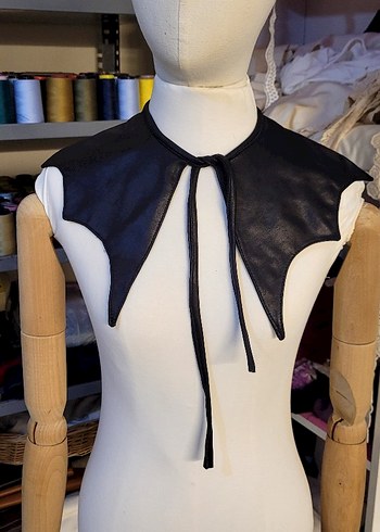 Kızlar için Siyah Deri Goth Bolero - Görsel 2