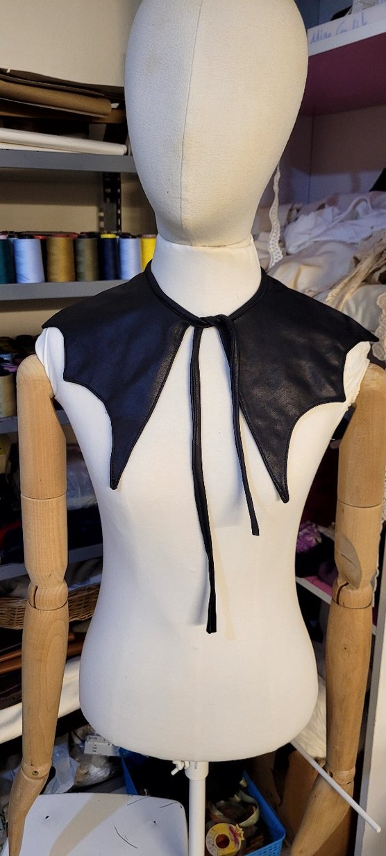 Kızlar için Siyah Deri Goth Bolero - Görsel 2