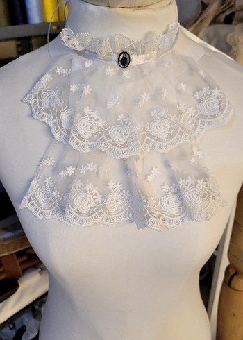 Dantel Detaylı Beyaz Kız Bluzu - Görsel 2