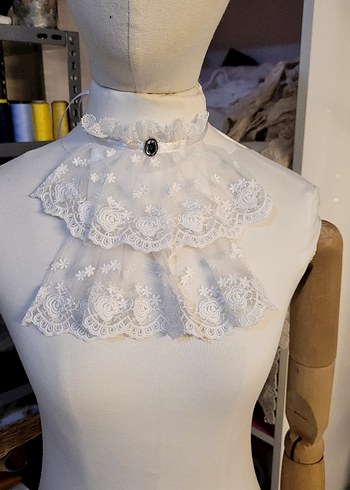 Dantel Detaylı Beyaz Kız Bluzu - Görsel 3