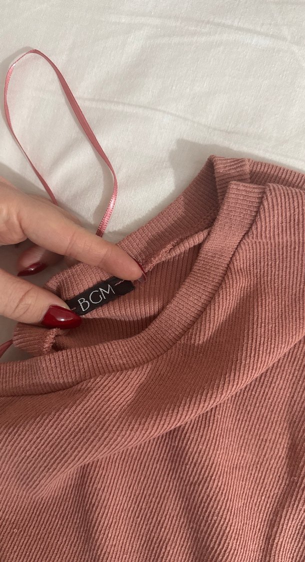 Tek Kollu Pudra Renkli Kadın Kazak - Görsel 2