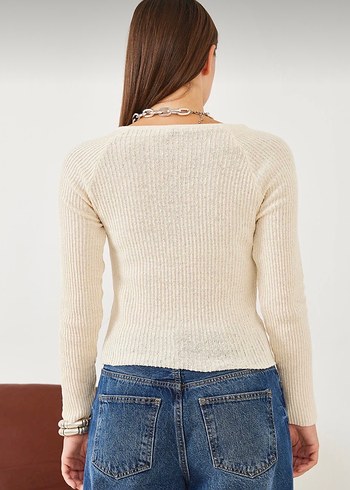 Bej Düğmeli Kadın Hırka (Ön sipariş) - Görsel 2