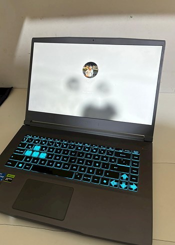 MSİ OYUN BİLGİSAYARI aTurkuaz ışıklı klavyeli dizüstü bilgisayar - Görsel 2