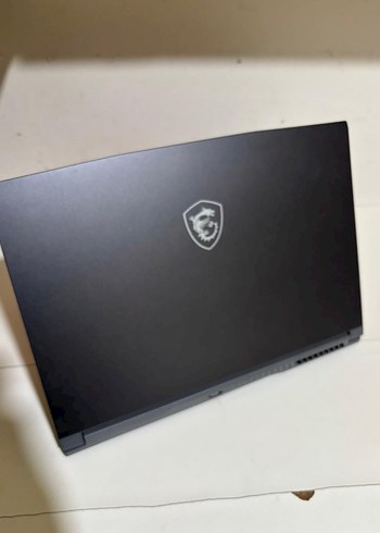 MSİ OYUN BİLGİSAYARI aTurkuaz ışıklı klavyeli dizüstü bilgisayar - Görsel 3