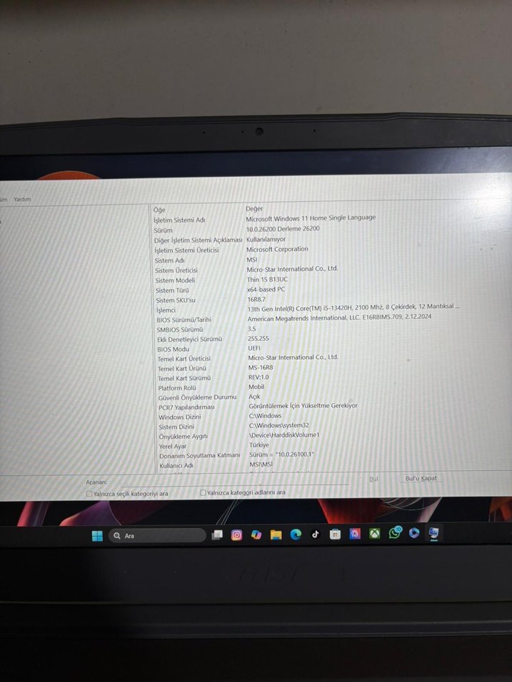 MSİ OYUN BİLGİSAYARI aTurkuaz ışıklı klavyeli dizüstü bilgisayar - Görsel 4