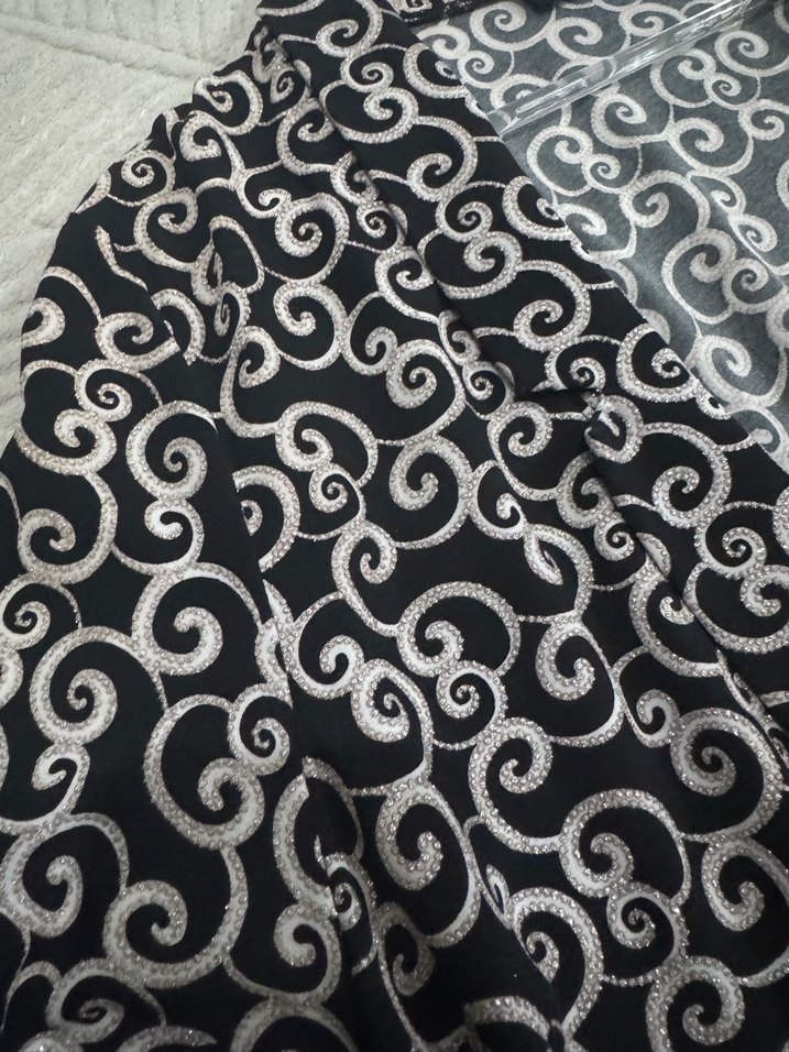 Uzun Kollu Siyah Desenli Kadın Sabahlık - Görsel 2