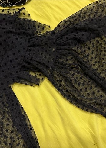 Puantiye detaylı madonna yaka bluz - Görsel 2