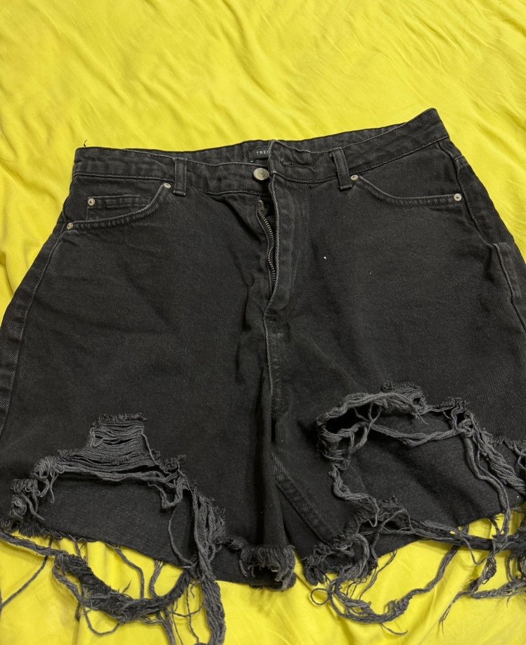 Siyah Kemerli Kadın Mini Kot Şort - Görsel 2