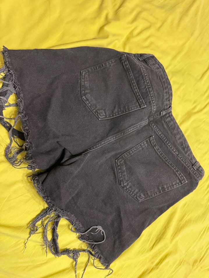 Siyah Kemerli Kadın Mini Kot Şort - Görsel 4