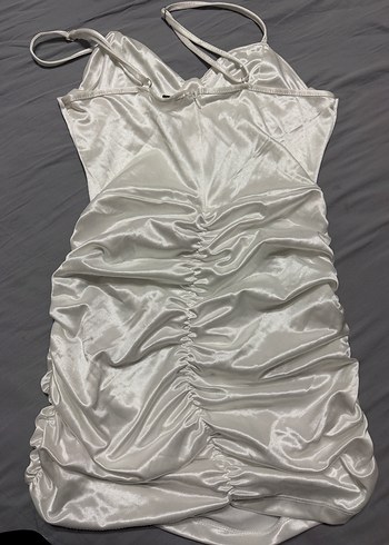 Beyaz Drapeli saten Mini Elbise - Görsel 4