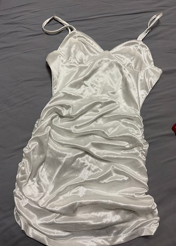 Beyaz Drapeli saten Mini Elbise - Görsel 2