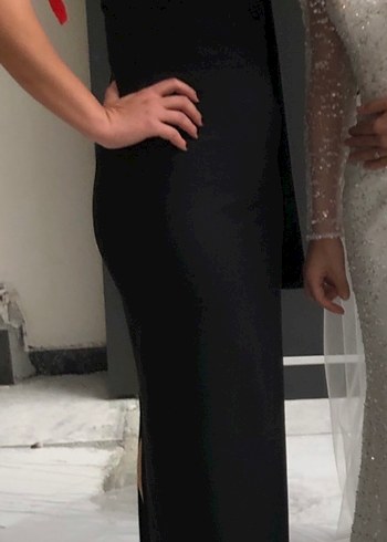 Siyah tek omuz elbise - Görsel 5