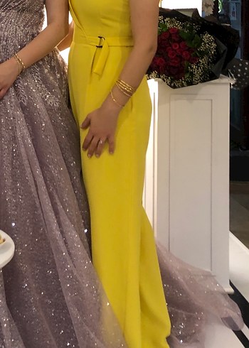 Sarı Midi Askılı Kemerli Kadın Tulum - Görsel 5